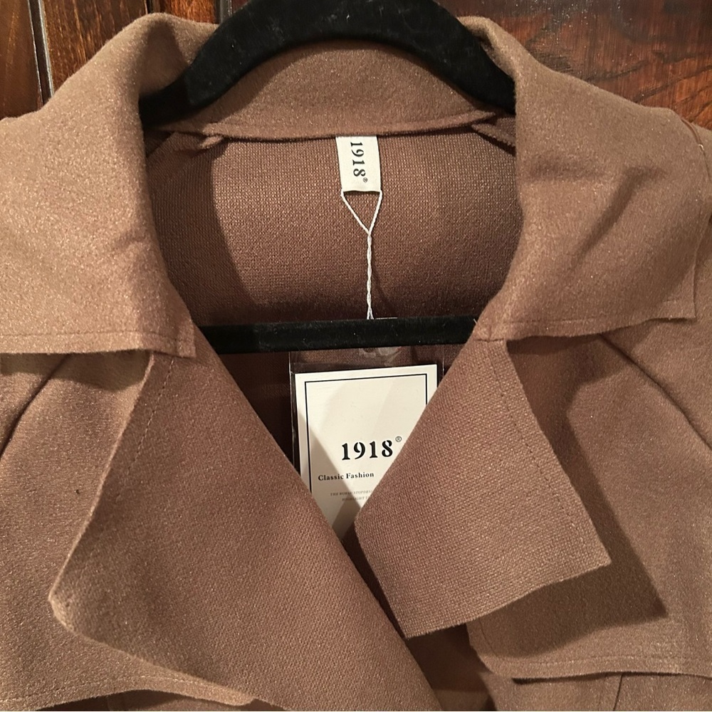 Cinched Waist Trench coat for Women - Picture 2 of 11